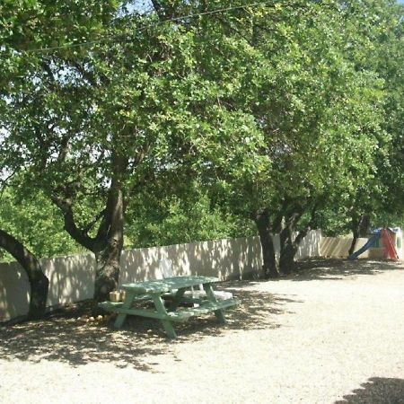 Les Chênes de Da-Li Acomodação com café da manhã Lezignan-la-Cebe Exterior foto